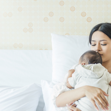 Alles, was du über Blutungen nach der Geburt wissen musst - was ist normal?