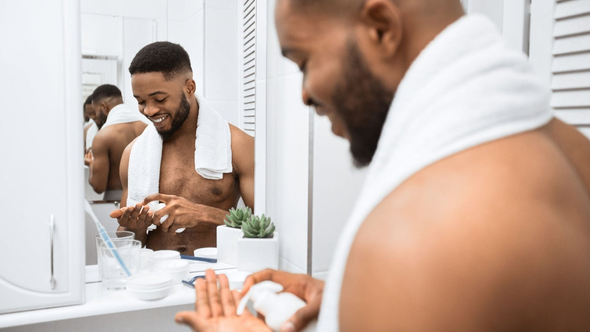 Cuidados del cabello en hombres: cómo lavar, peinar y secar el cabello correctamente