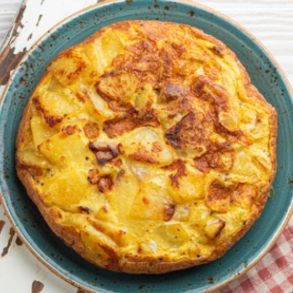 TortlladePatatas-Vegana-PlatosSaludables-España-SanaExpert-Suplementos-Nutricionales-Alimenticios-Naturales-Vida-Balanceada